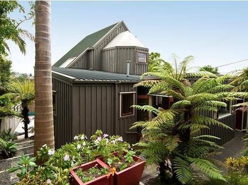 69 Sunrise Avenue, Murrays Bay