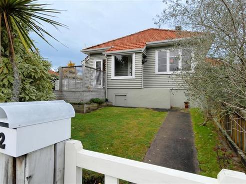 2 Fergusson Street, Hamilton East