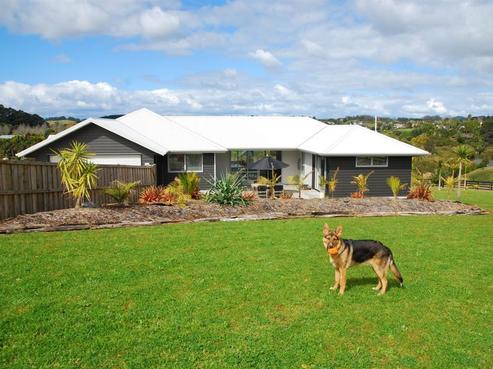 8 Palm Drive, Kerikeri
