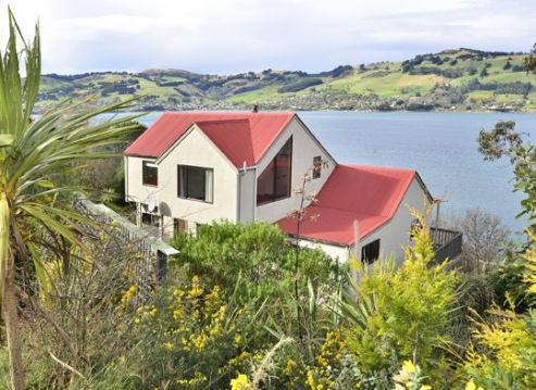 11 Rotoiti Street, Maia