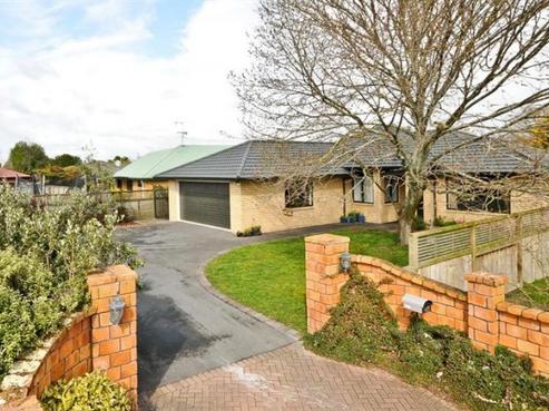 17A Nielsen Gardens, Rototuna