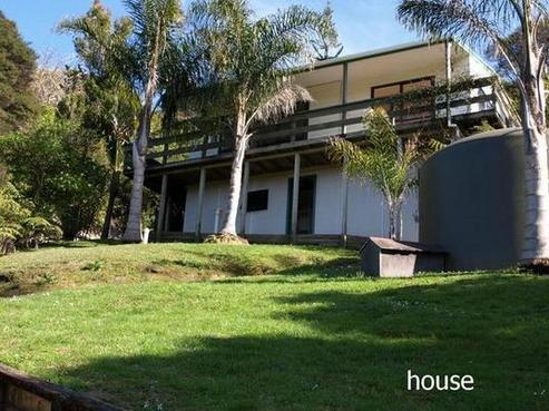 6 Lannan Road, Surfdale