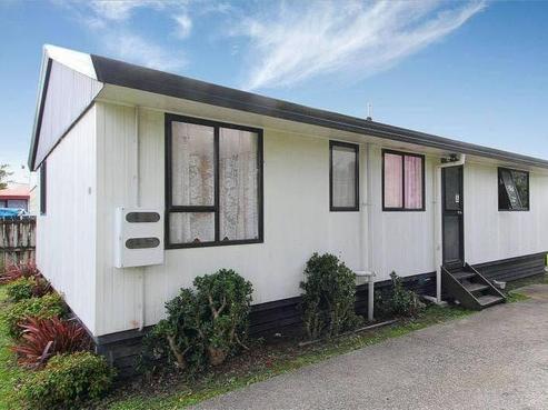 12A Cameron Place, Ranui