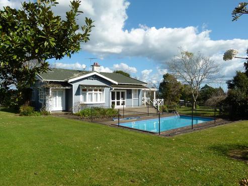 2188 Buckland Road, Buckland