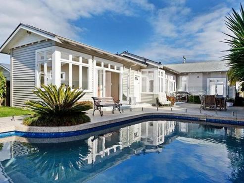 74 Eversleigh Road, Belmont