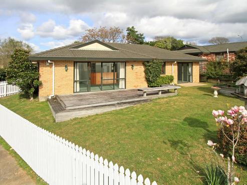 3 Lucienne Drive, Ranui