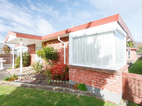 15 Somerset Road, Springvale