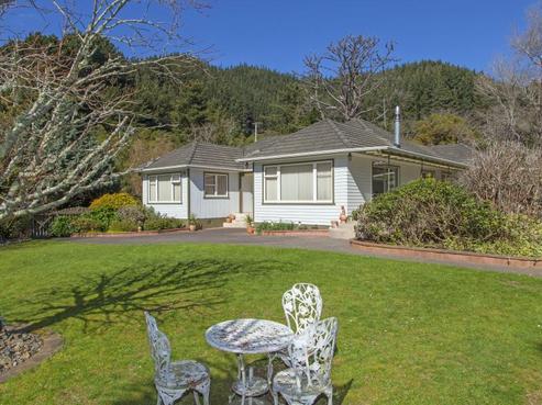 1074 Coast Road, Pencarrow Head