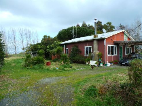 624 State Highway 25, Waitakaruru