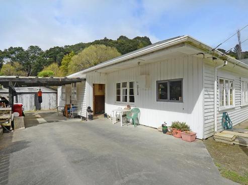 10 Rata Street, Naenae