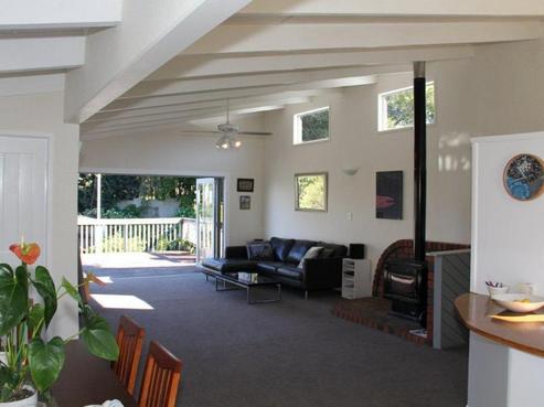 11 Park Road, Surfdale