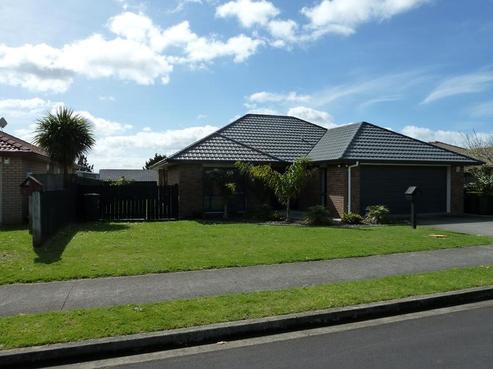 6 Les Marston Place, Pukekohe
