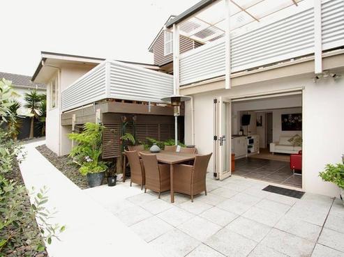 537 River Road, Fairfield