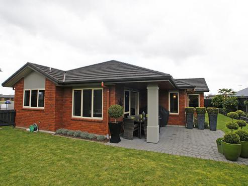 22 Merlin Close, Huntington