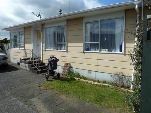 2/25 Waimana Road, Conifer Grove