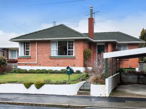136 Wakari Road, Helensburgh