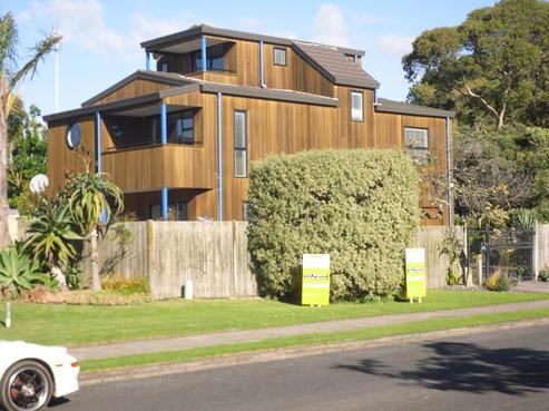8 Hostel Access Road, Eastern Beach