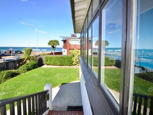 1 Beach Street, Saint Clair