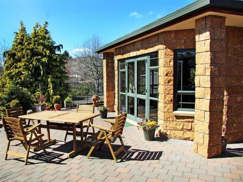 72A Taharepa Road, Hilltop