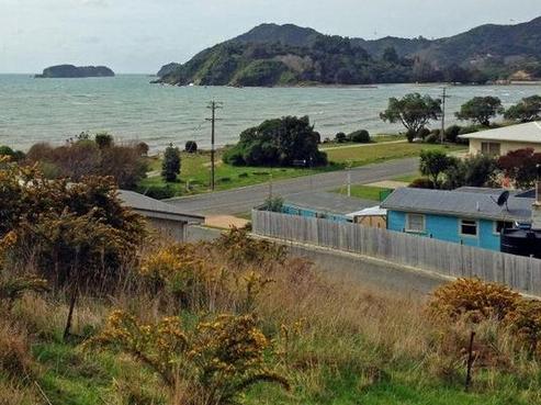 1090A Abel Tasman Drive, Tata Beach