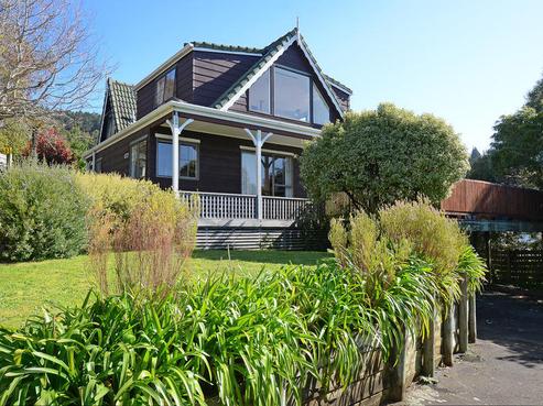 8 Roman Close, Silverstream