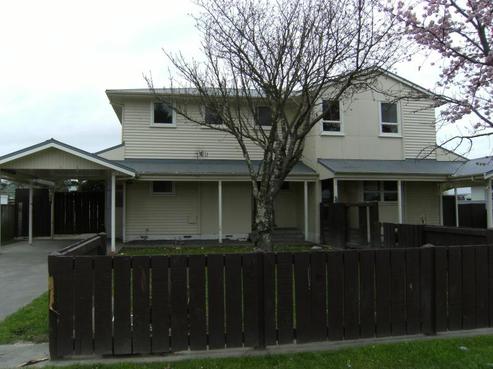 611 Kiwi Street, Camberley