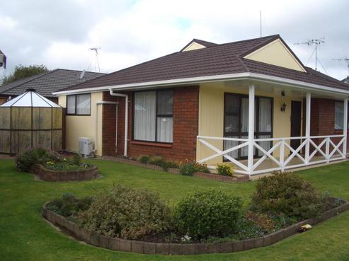 2 Enderley Lane, Enderley