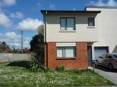 2 Kora Avenue, Ranui