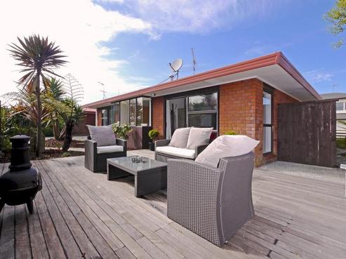 4/186 Queen Street, Pukekohe