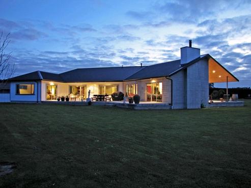 100 Sandy Road, Meeanee