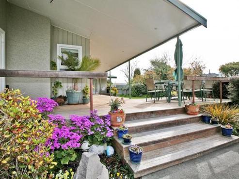 322 Frimley Road, Frimley