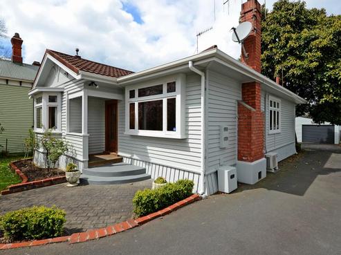 16 Te Aroha Street, Hamilton East