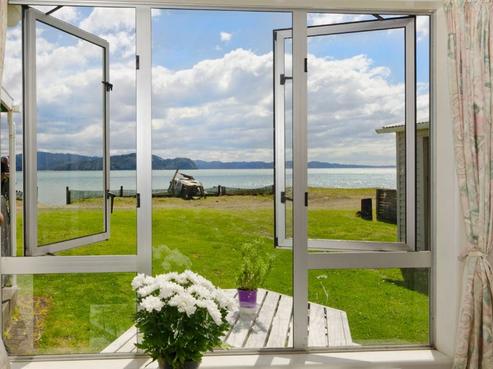 26B Orua Bay Beach Road, Manukau Heads