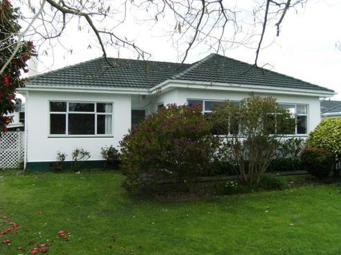 814 Churchill Street, Akina