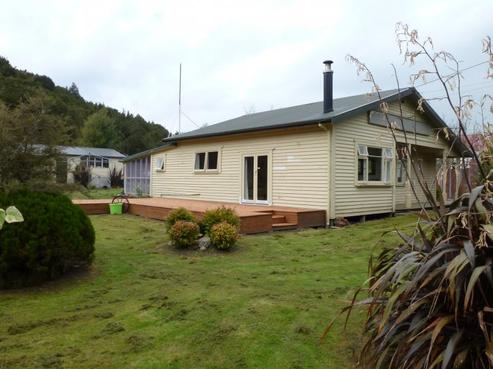 44 Hilton Street, Blackball