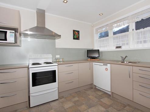 22 Strand Crescent, Naenae