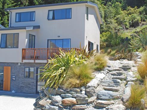 79A Dart Place, Fernhill/Sunshine Bay