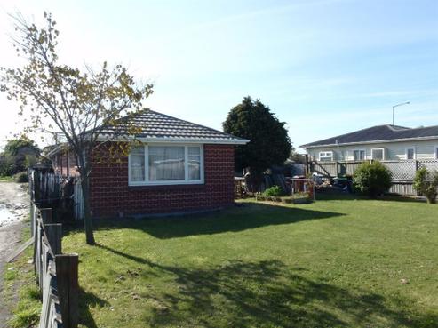 585 Pages Road, Bexley