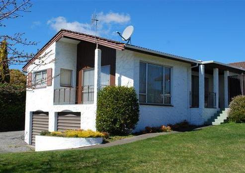 15 Hilden Place, Hilltop