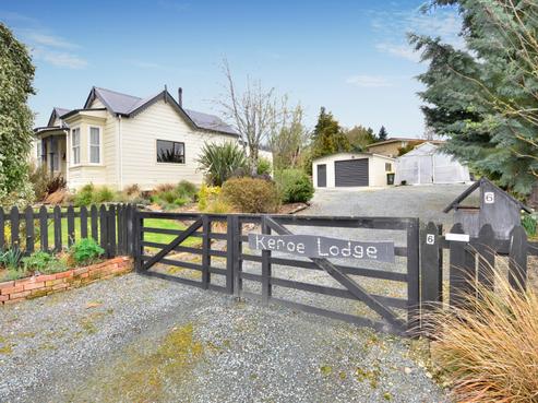 6 Harrington Place, Lawrence