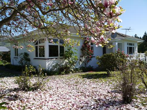1 Tweed Street, Roxburgh