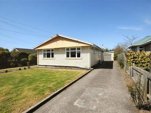 7 Nyoli Street, Northcote