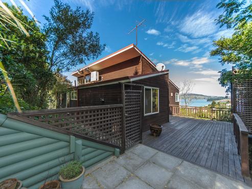 2 Selwyn Parade, Lyttelton