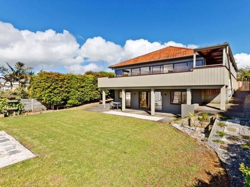 153 East Coast Road, Castor Bay