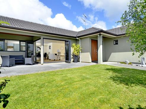 23 Black Teal Close, Unsworth Heights