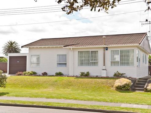 15 Karewa Street, Castlecliff