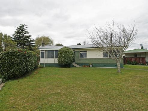 110 Lewis Street, Glenview