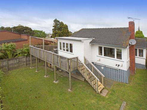 10 Brightside Road, Stanmore Bay
