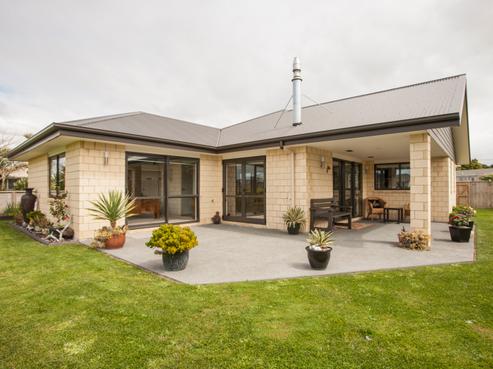 65 Barbados Way, One Tree Point