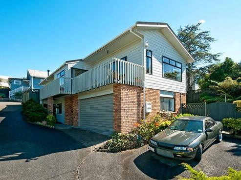27 Kiteroa Terrace, Rothesay Bay